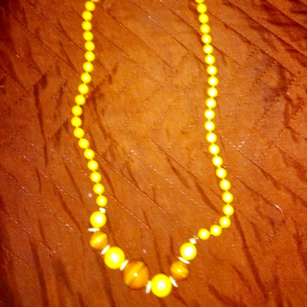 Beaded necklace